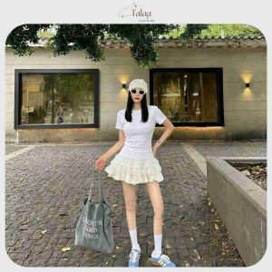 Áo thun nữ Talaa AT003 phối ren màu trắng đỏ đen, chất thun zip co giãn 4 chiều mềm mịn, form ôm nữ tính phong cách tiểu thư Hàn Quốc.